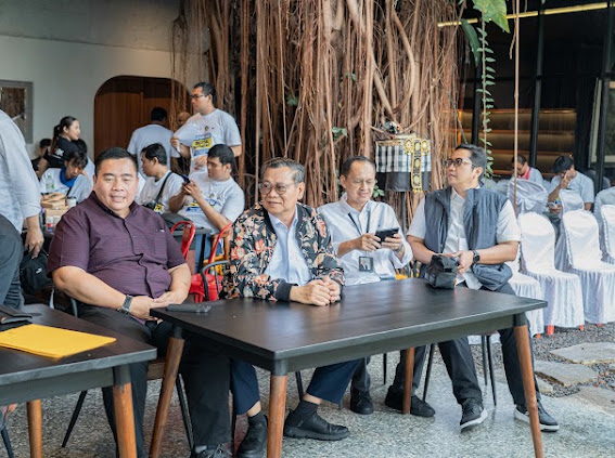 Bapenda Bali dan Jasa Raharja Edukasi 300 Warga Sanur Bayar Pajak Kendaraan Lewat Aplikasi SIGNAL