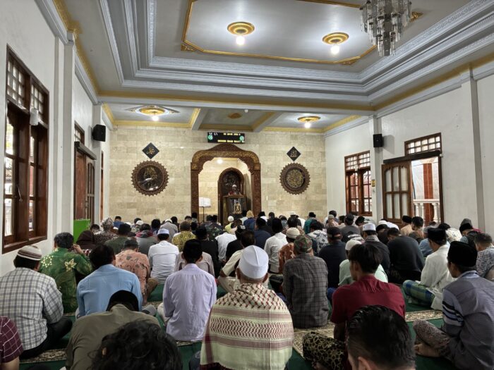 Salat Sebagai Tiang Iman: Pesan Penting Khatib Jumat di Kintamani