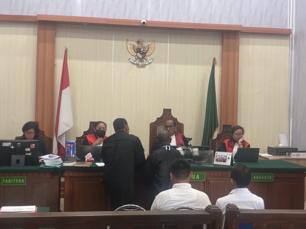 Sidang Penyerahan Bukti Surat di PN Denpasar: Tim Penasihat Hukum RU Serahkan 17 Dokumen untuk Ungkap Fakta Sebenarnya