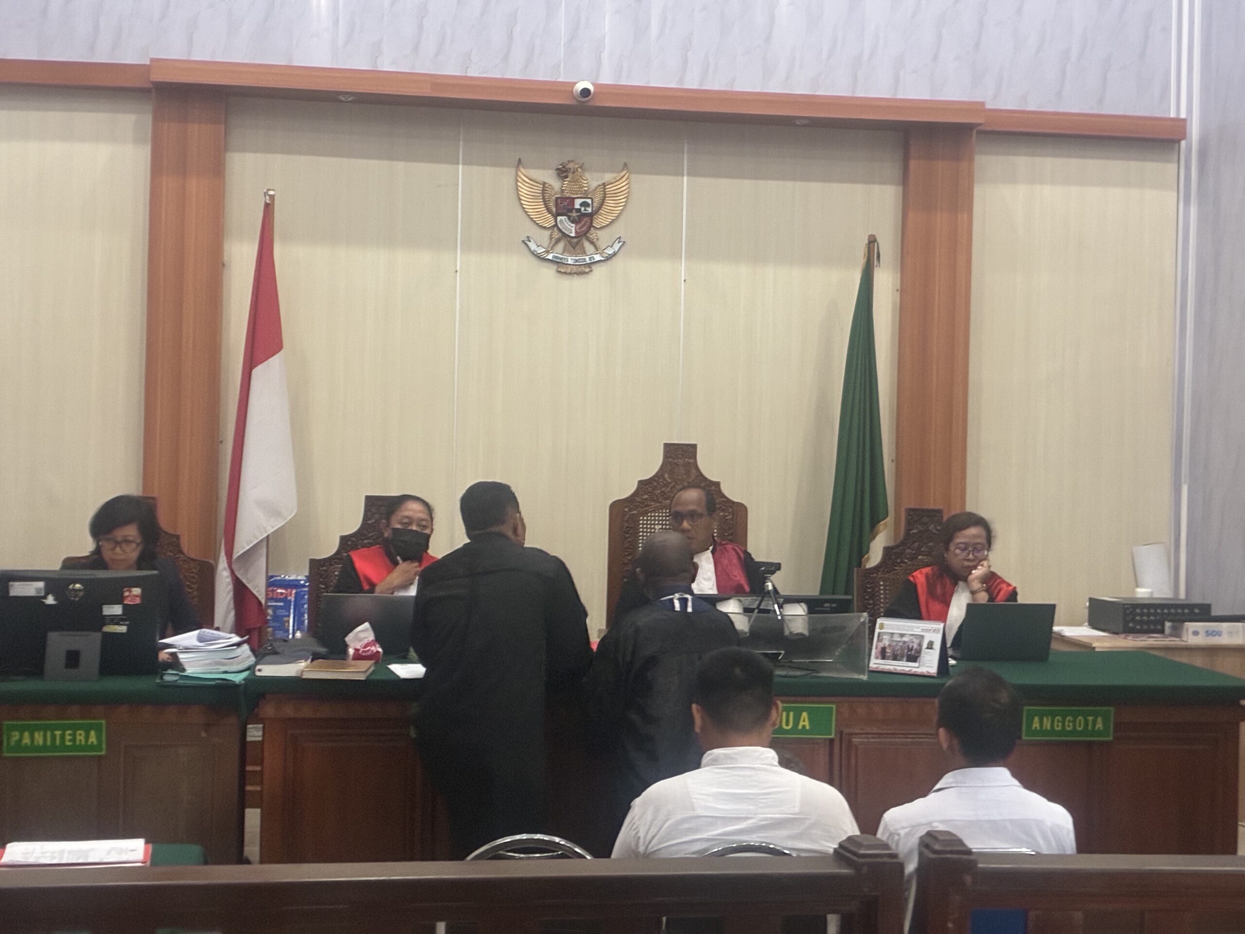 Sidang Penyerahan Bukti Surat di PN Denpasar: Tim Penasihat Hukum RU Serahkan 17 Dokumen untuk Ungkap Fakta Sebenarnya