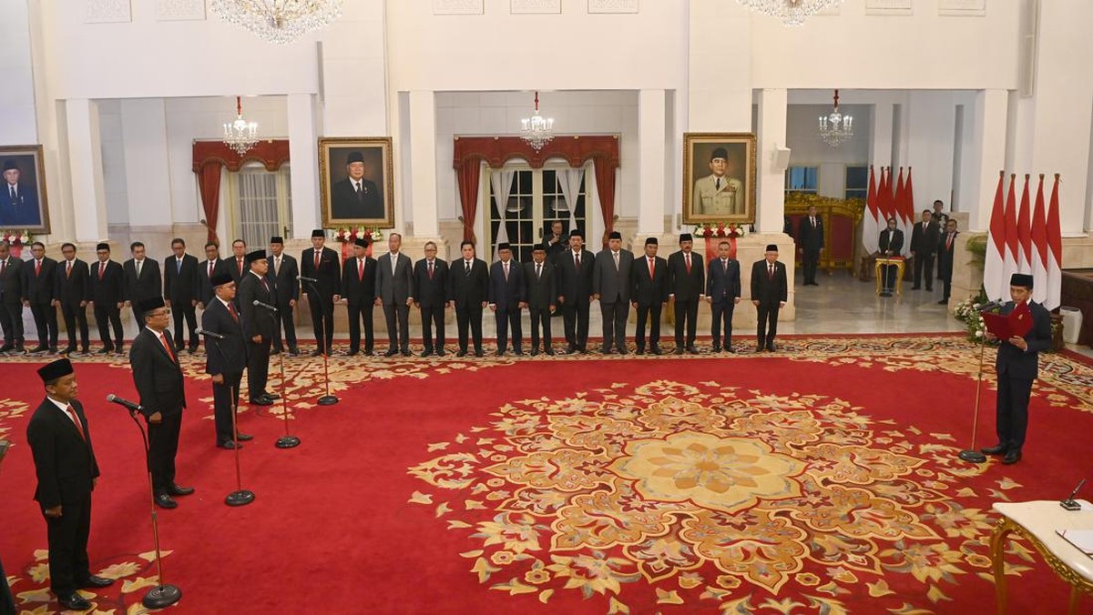 Jokowi Reshuffle Kabinet di Sisa Masa Jabatan, Pengamat: Tidak Efektif dan Boros Anggaran