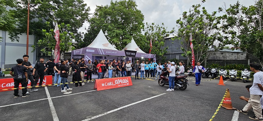 Upgrade Gaya Hidupmu dengan PCX160 Roadsync! Komunitas Honda Bali Siap Gaspol Cari_Aman