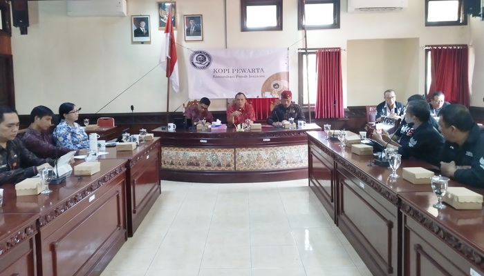 Bupati dan Ketua DPRD Tabanan Sepakat Perjuangkan Tenaga Honorer