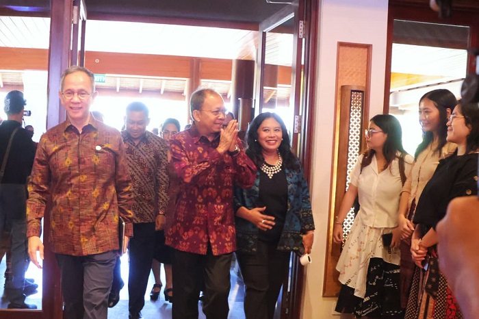 Gubernur Koster Dorong Kemandirian Ekonomi Bali Melalui Penguatan Pangan dan Sandang Lokal
