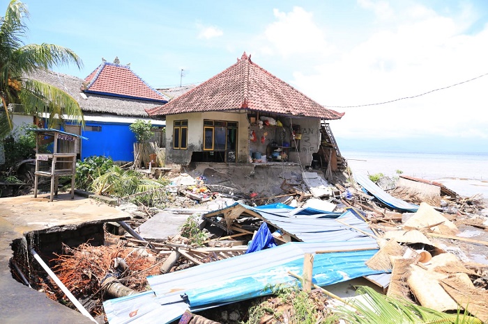 Nusa Penida Diterjang Banjir Bandang, Bupati Nyoman Suwirta Perintahkan Normalisasi Sungai