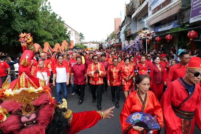 Parade Nusantara Festival Imlek dan Cap Go Meh Tahun 2575, Bupati Sanjaya: Spirit Penghargaan Keberagaman di Tabanan