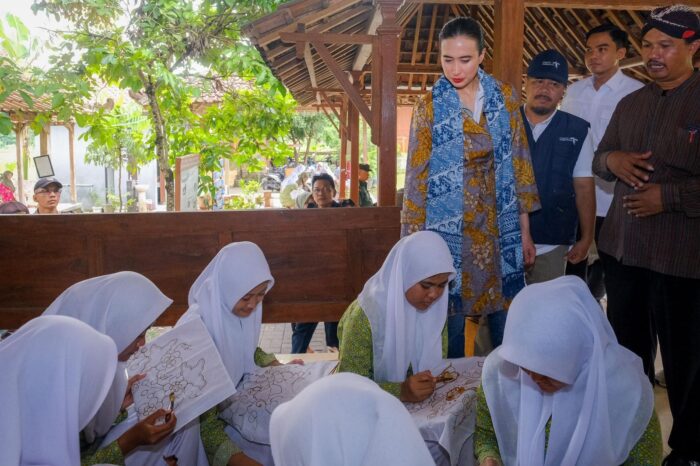 Dari Trawas hingga Wukirsari, Dua Tokoh Penggerak Desa Sejahtera Astra Diganjar Penghargaan Presiden