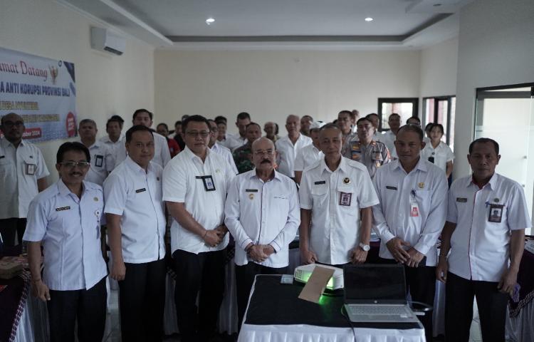 Plt Bupati Karangasem Hadiri Penilaian Nyuhtebel sebagai Desa Anti Korupsi 2024, Terapkan Manajemen Keuangan Tertib dan Akuntabel