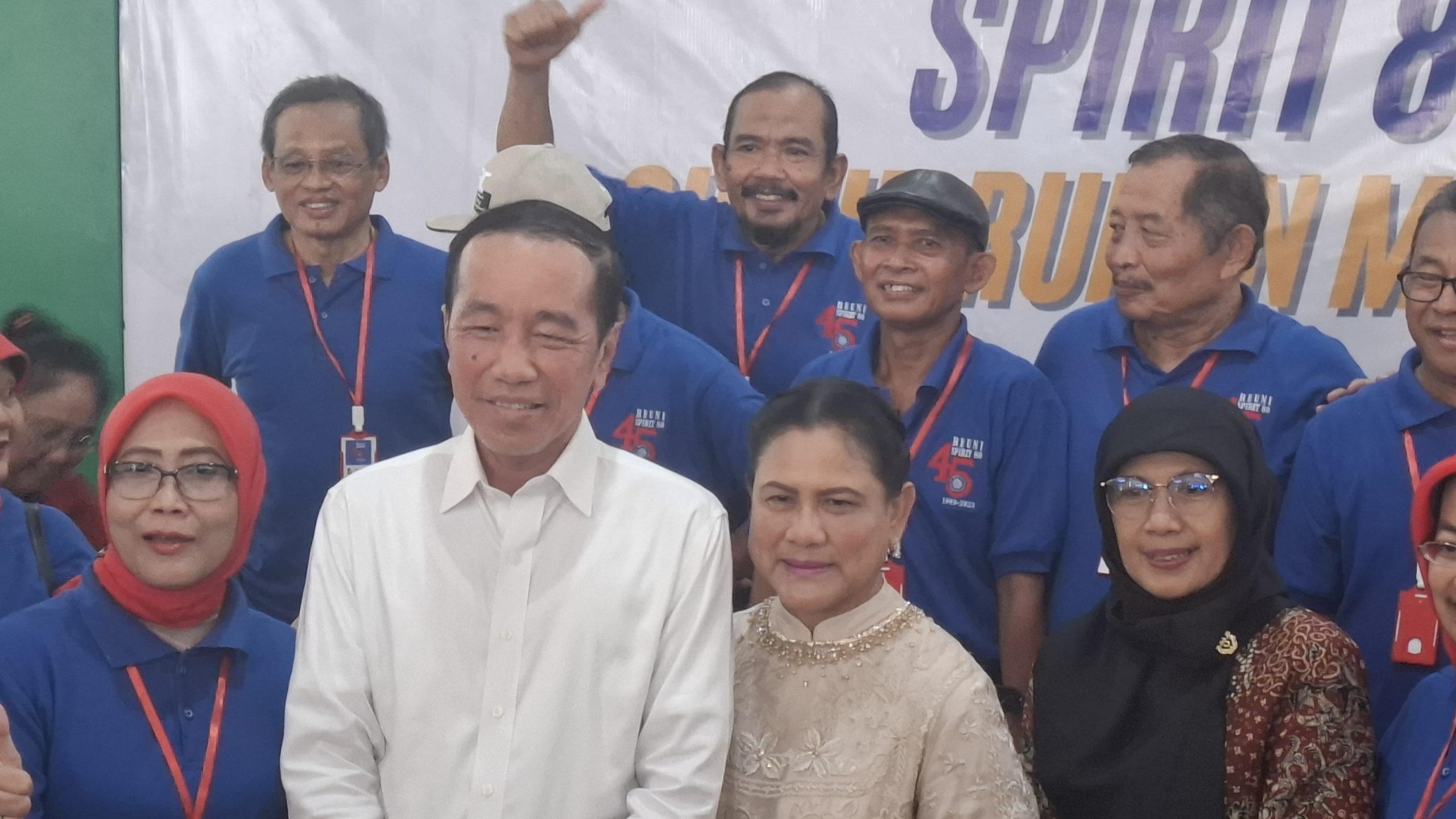 Nostalgia Penuh Tawa di UGM: Jokowi Balas Isu Ijazah dengan Candaan Pedas!