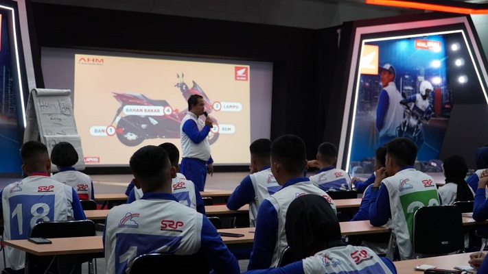 Gairah Keselamatan Generasi Muda: Honda Ajak 125 Mahasiswa Jadi ‘Pejuang’ Safety Riding!