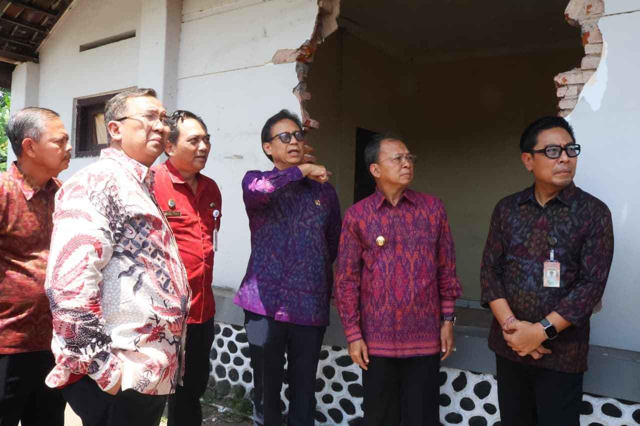 Menkes Budi Sadikin Pastikan Bantuan Alkes Puluhan Miliar untuk RSUD Wangaya