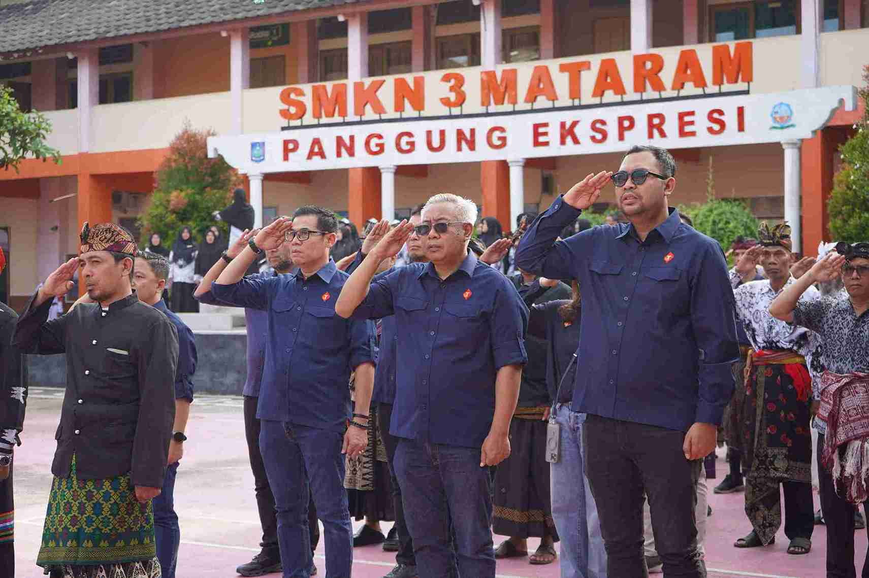 Telkomsel Digital Empowering: Membangun Arsitek Masa Depan Digital dari SMKN 3 Mataram