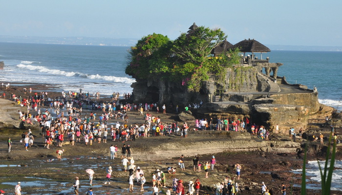 DTW Tanah Lot Bukukan Pendapatan Rp 54 Miliar