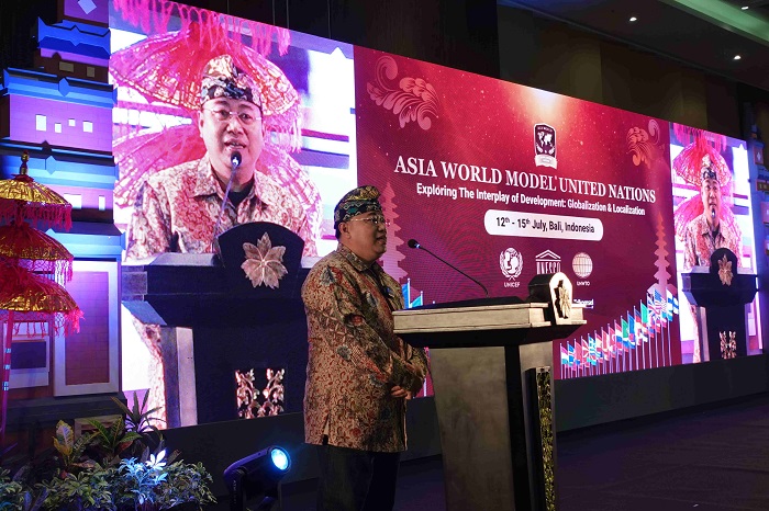 Telkomsel Berikan 22 Beasiswa Peserta Indonesia pada AWMUN VIII di Bali