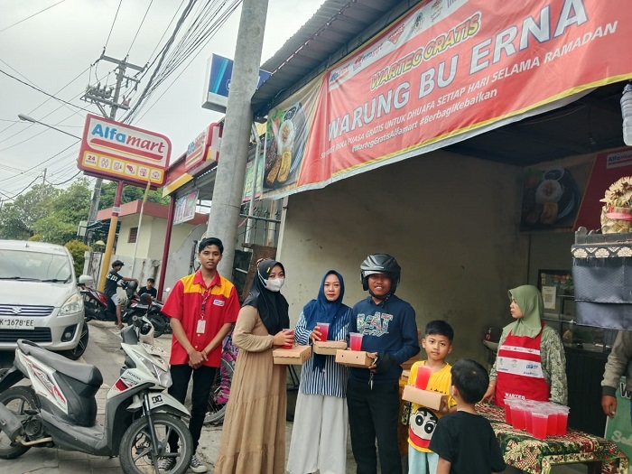 Ramadan Berkah dengan Warteg Gratis Alfamart: Bantu Kaum Dhuafa, Dukung UMKM