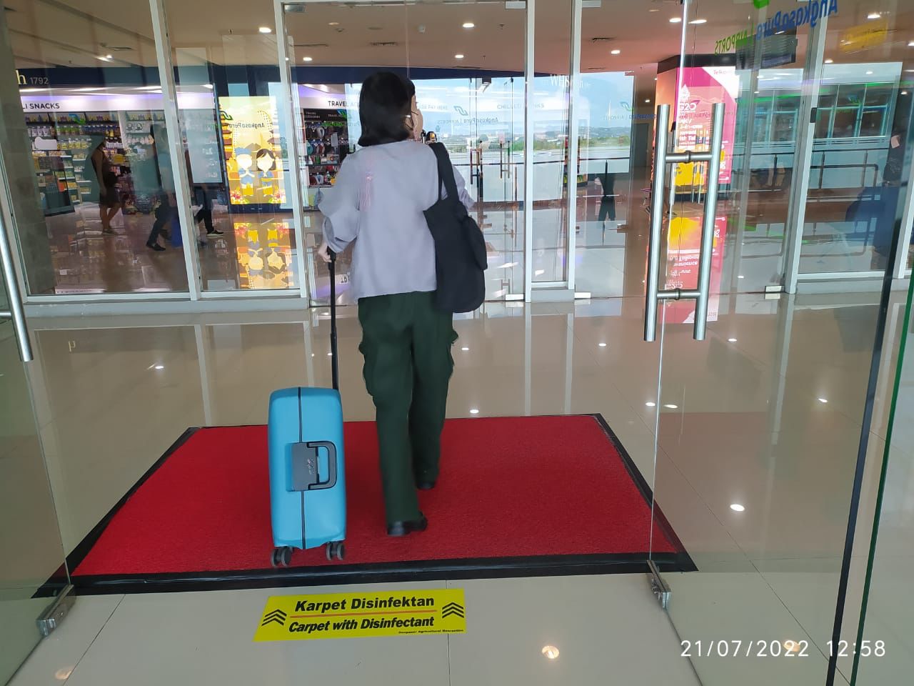 Karantina Pertanian Denpasar Siapkan Karpet Disinfektan di Bandara Ngurah Rai