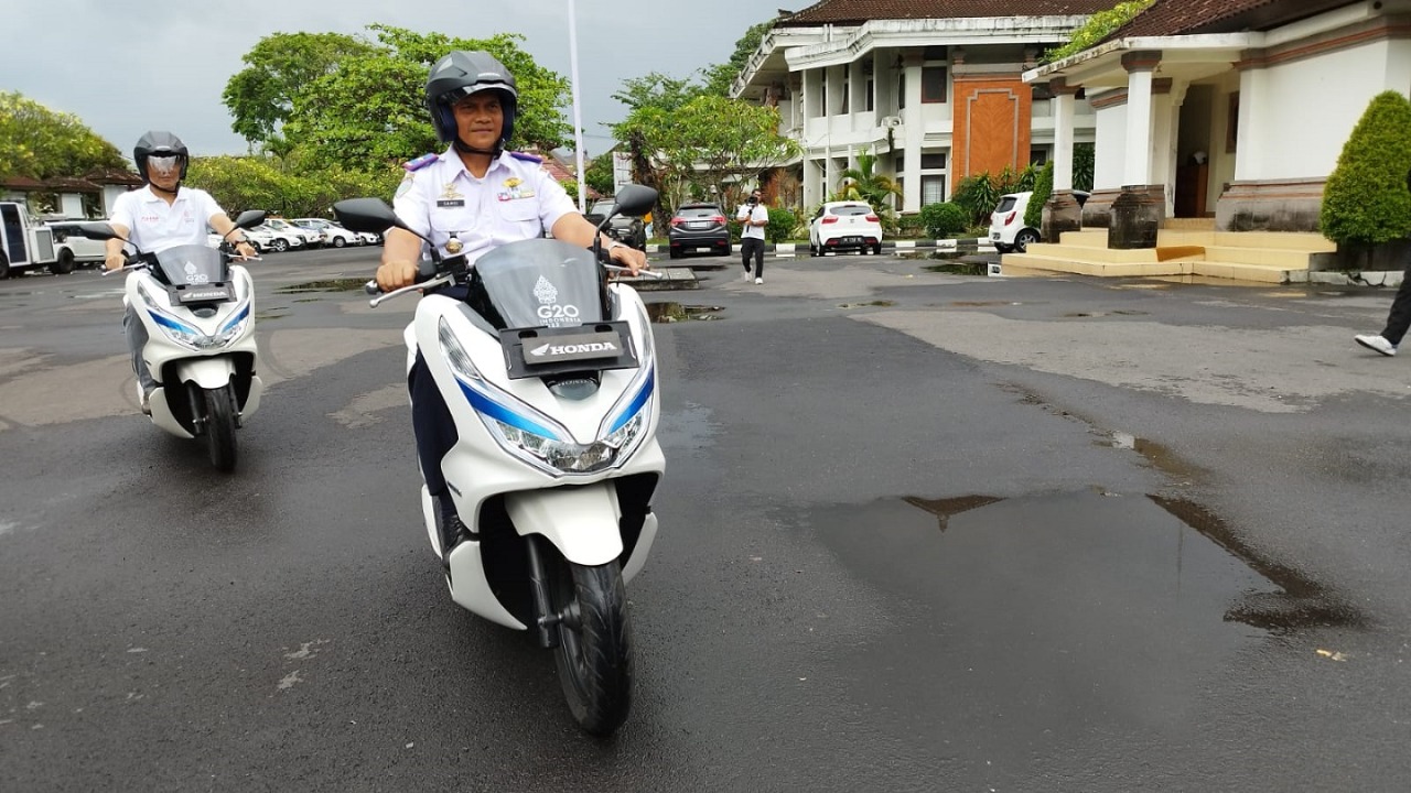 AHM Serahkan 20 Unit Kendaraan Listrik Dukung Operasional KTT Presidensi G20