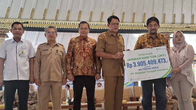 Cair! Rp 29 Miliar Lebih Dana JHT Ribuan Korban Kebakaran Pabrik Sleman