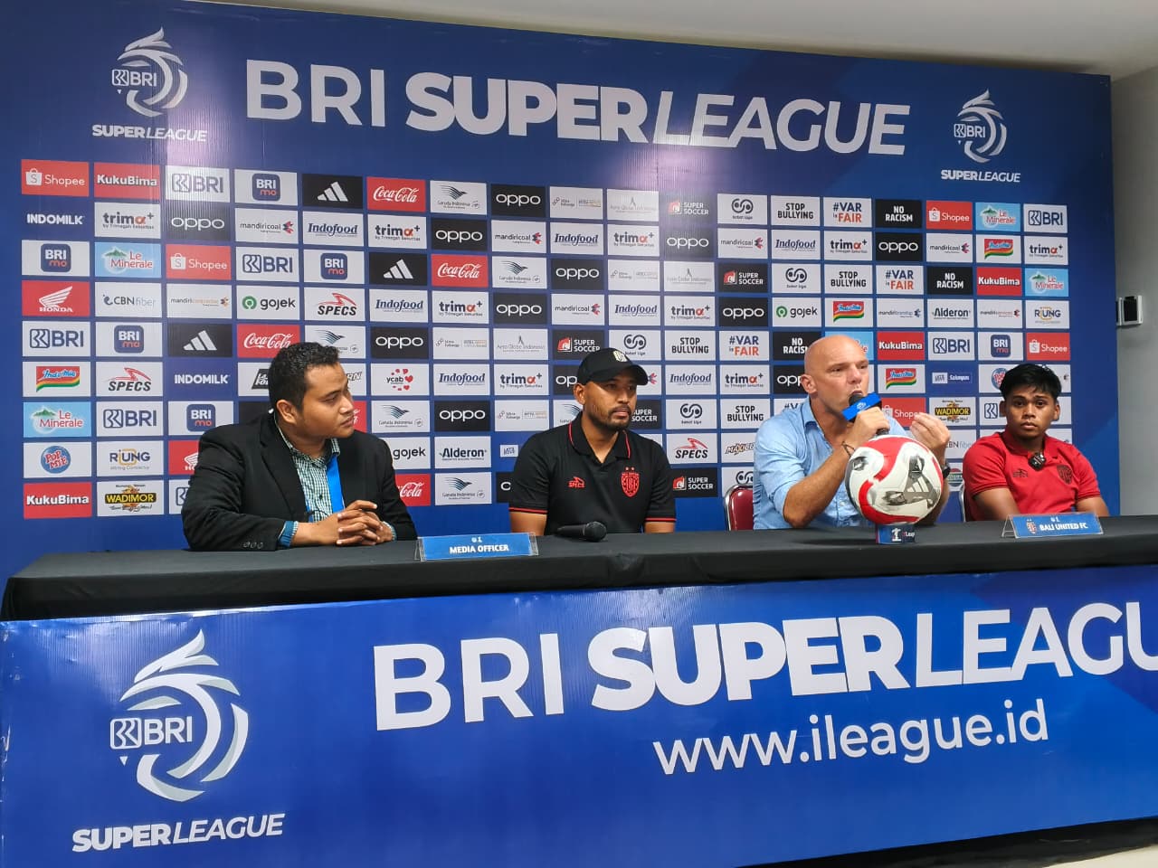 Meski Ditahan Imbang Persis Solo, Pelatih Bali United Apresiasi Kerja Keras Para Pemain