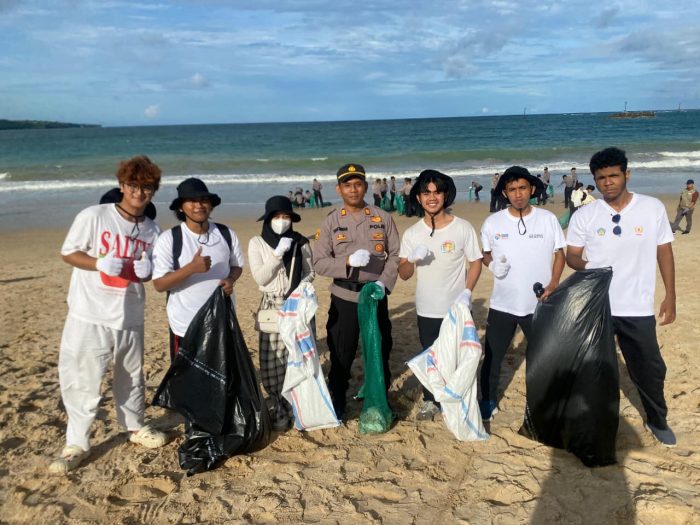 BAHARI Sukses Laksanakan Aksi Beach Clean Up “Gerak Bersama Untuk Alam” Di Pantai Kedonganan