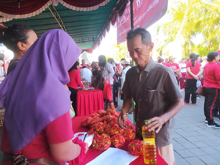 Stabilkan Harga Kebutuhan Pokok, Bupati Sanjaya Minta Pasar Murah Terus Berkelanjutan