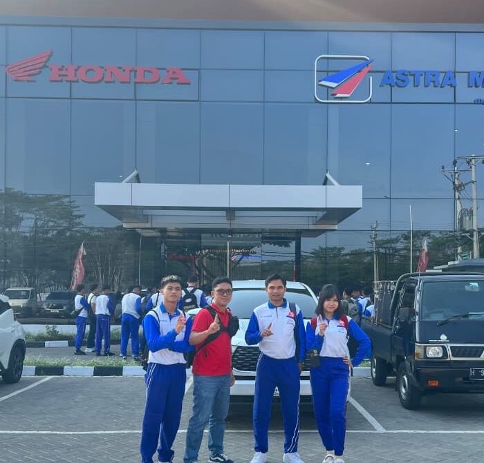 Tembus 11 Besar Nasional, Siswa SMK PGRI 2 Badung Harumkan Bali di Ajang Safety Riding Honda