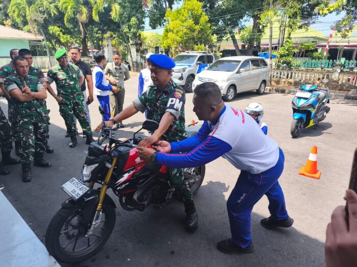Sinergi Lintas Instansi Bekali 114 Prajurit TNI AD Lewat Edukasi Keselamatan Berkendara