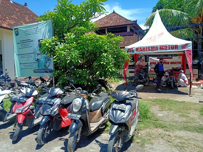 Banjir Nusa Penida, AHASS Honda Klungkung Berikan Service Motor Gratis bagi Warga