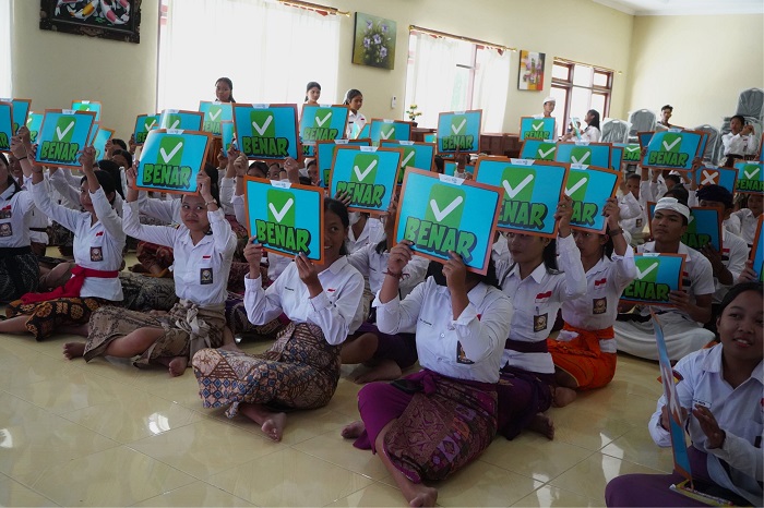 Meriahnya By.U’r Side di SMKN 1 Kubu Karangasem: Hiburan dan Edukasi Digital