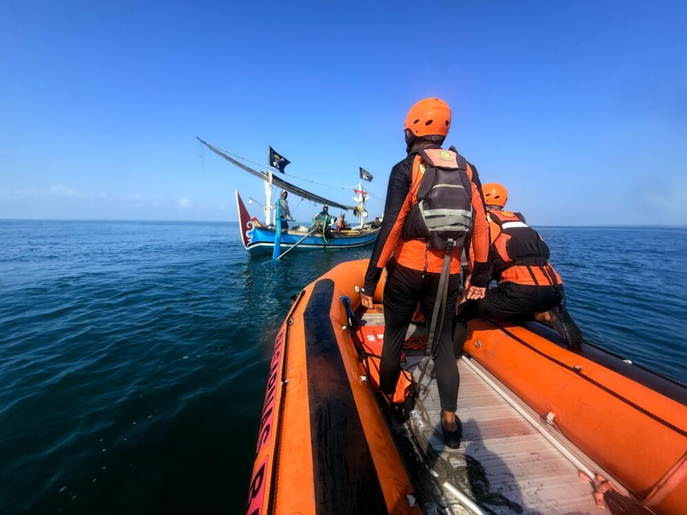 Tim SAR Gabungan Perluas Area Pencarian WN Inggris yang Terseret Arus di Pantai Tembles Jembrana