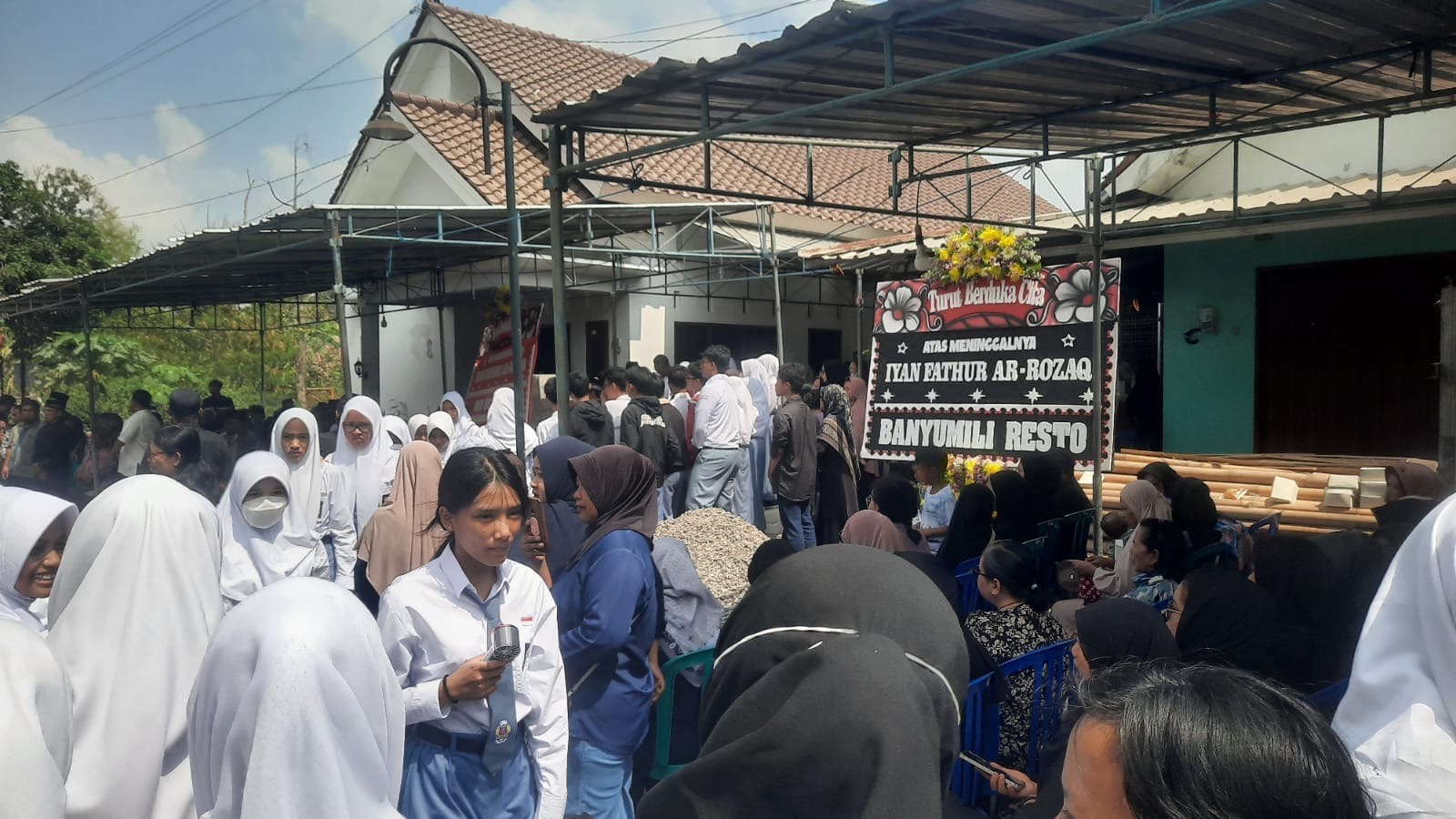 Duka PSS Sleman & SMAN 2 Jogja: Iyan Fathur, Siswa Berprestasi Gugur Saat Kawal Super Elja