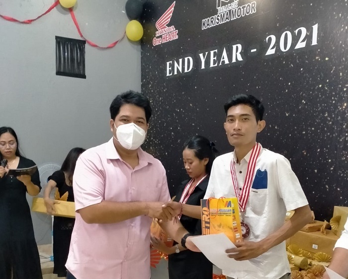 Dealer Honda Karisma Motor Apresiasi Front Line Berprestasi Layani Konsumen