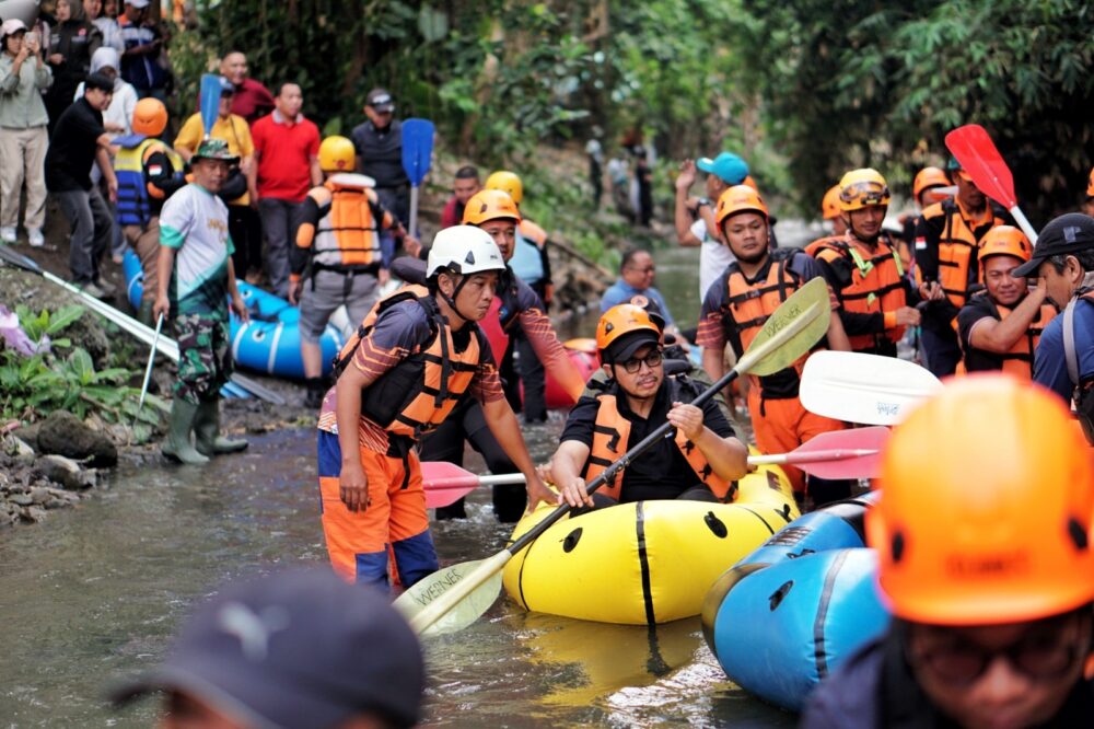 Tekan Laju Sampah di Hilir, Sleman Pasang Trash Barrier di Hulu Usai Pemkot Jogja dan UGM Teken MoU Sungai Code