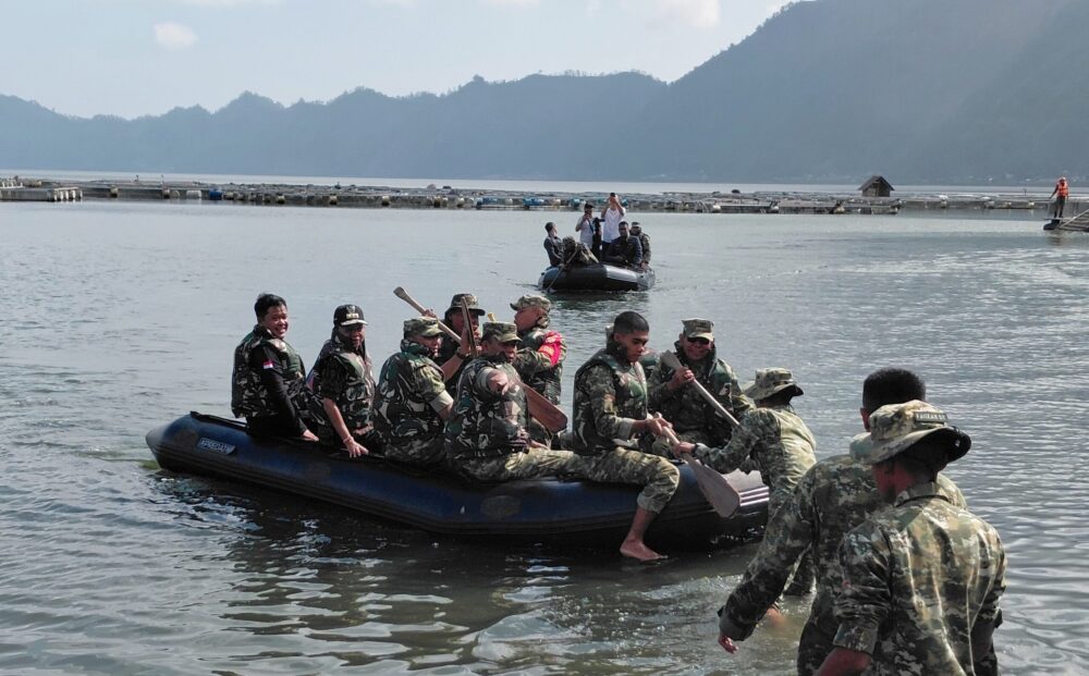 Tinjau Danau Batur, Gubernur Koster dan Pangdam IX/Udayana Dorong Penanganan Pendangkalan dan Pemulihan Ekosistem