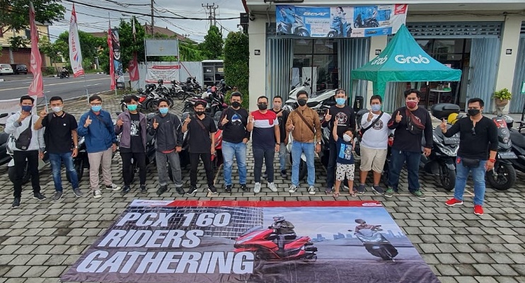 Konsumen Geber Performa Honda PCX Melalui Touring dan Gathering