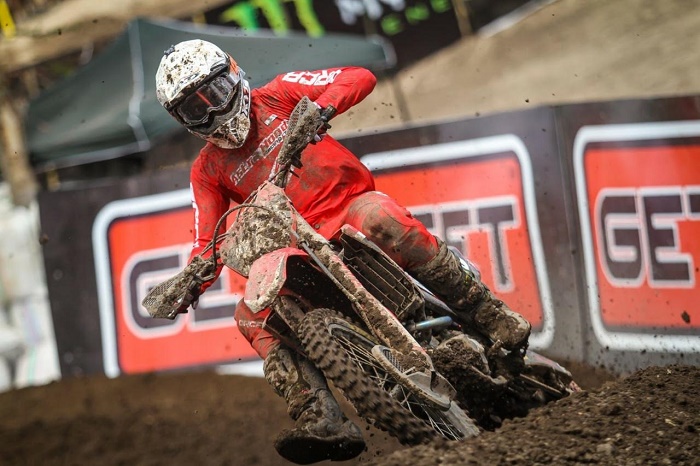 Pebalap AHRT Delvintor Alfarizi Sandang Crosser Wildcard Terbaik di MXGP Samota