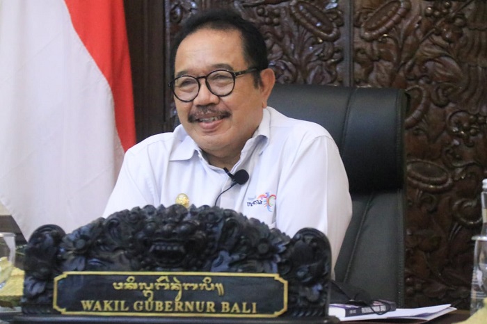 Wagub Cok Ace Tegaskan Pentingnya Keselarasan Aturan Hukum dan Kearifan Lokal