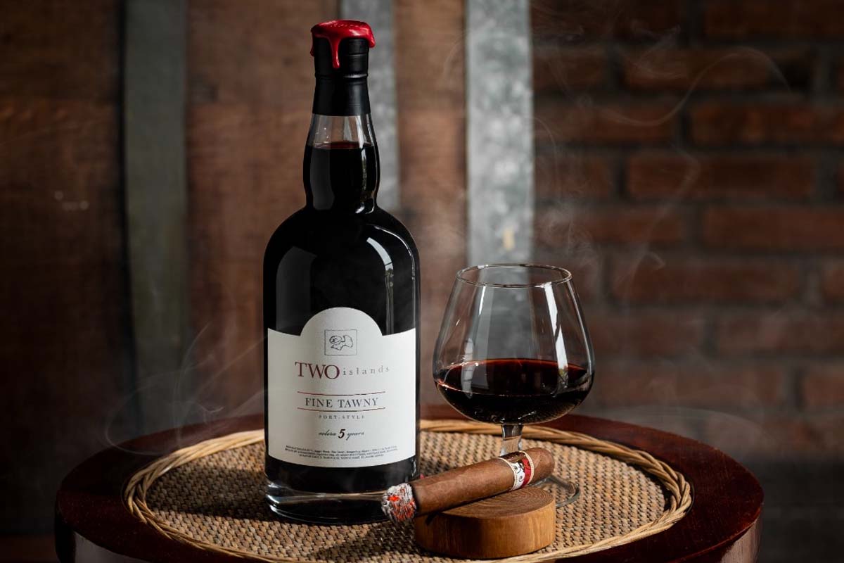 32 Tahun Hatten Winery:  Two Islands Hadirkan Fine Tawny, Tradisi Fortified Wine Australia