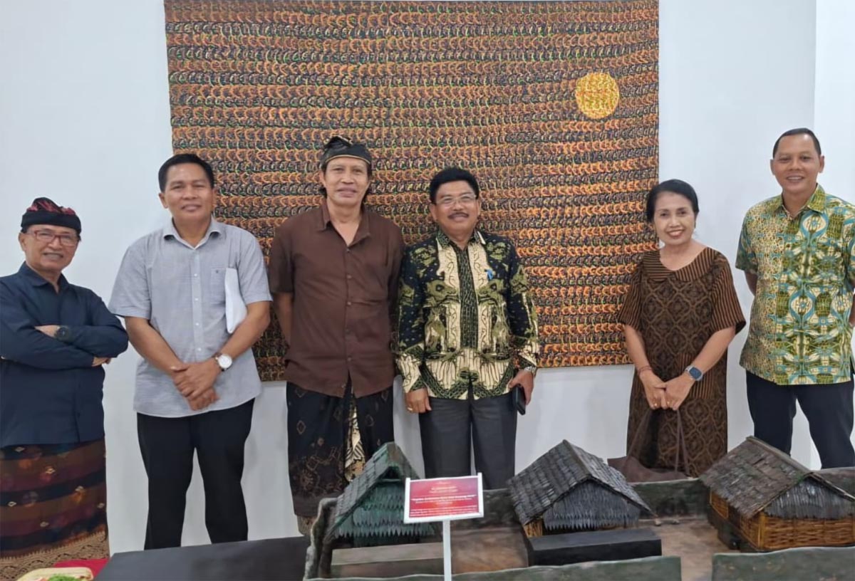 Ribuan Garis, Satu Purnama: Ingatan dan Kenangan Suklu nan Tak Kunjung Usai